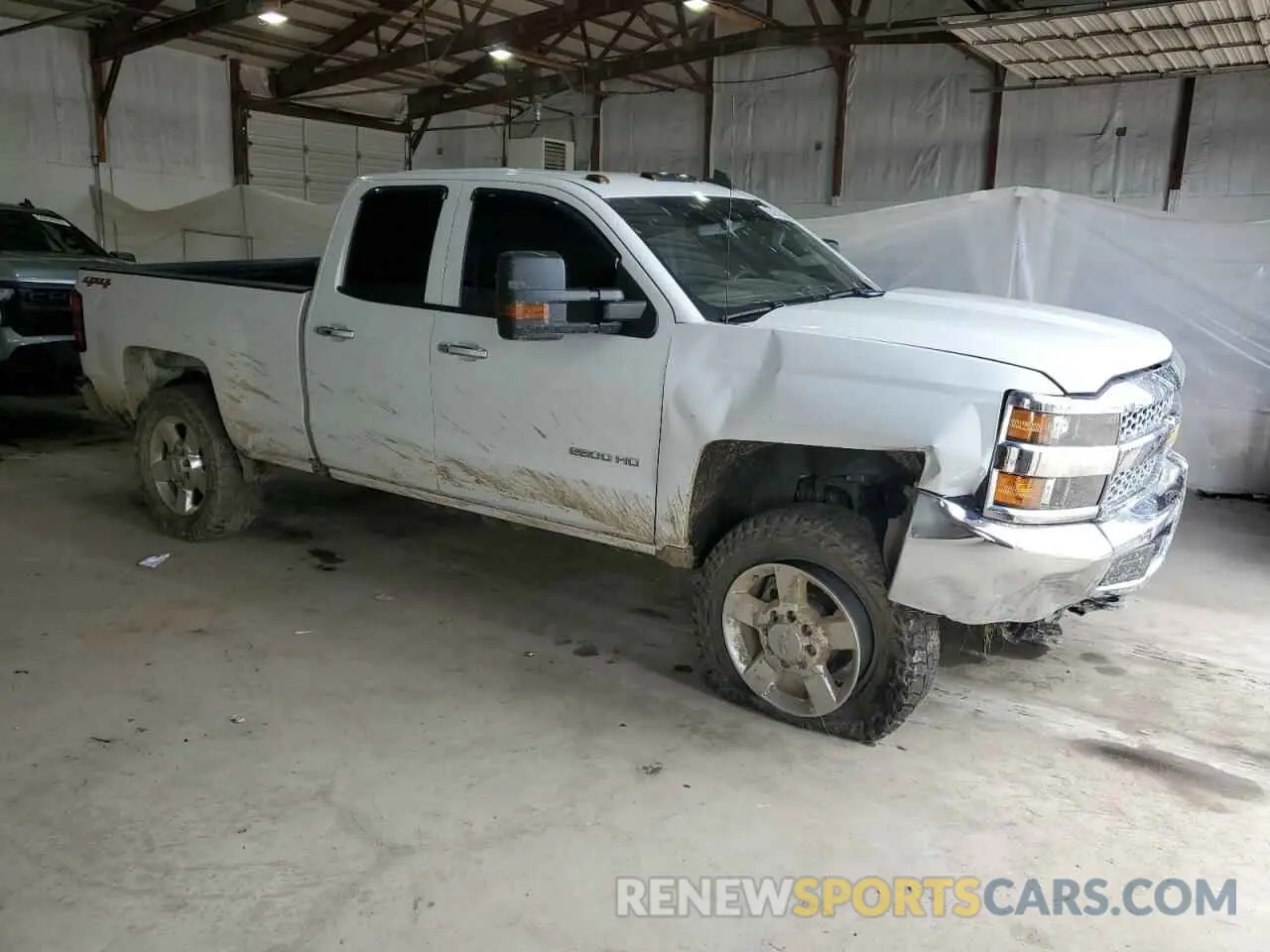 4 Фотография поврежденного автомобиля 2GC2KREG0K1216869 CHEVROLET ALL Models 2019
