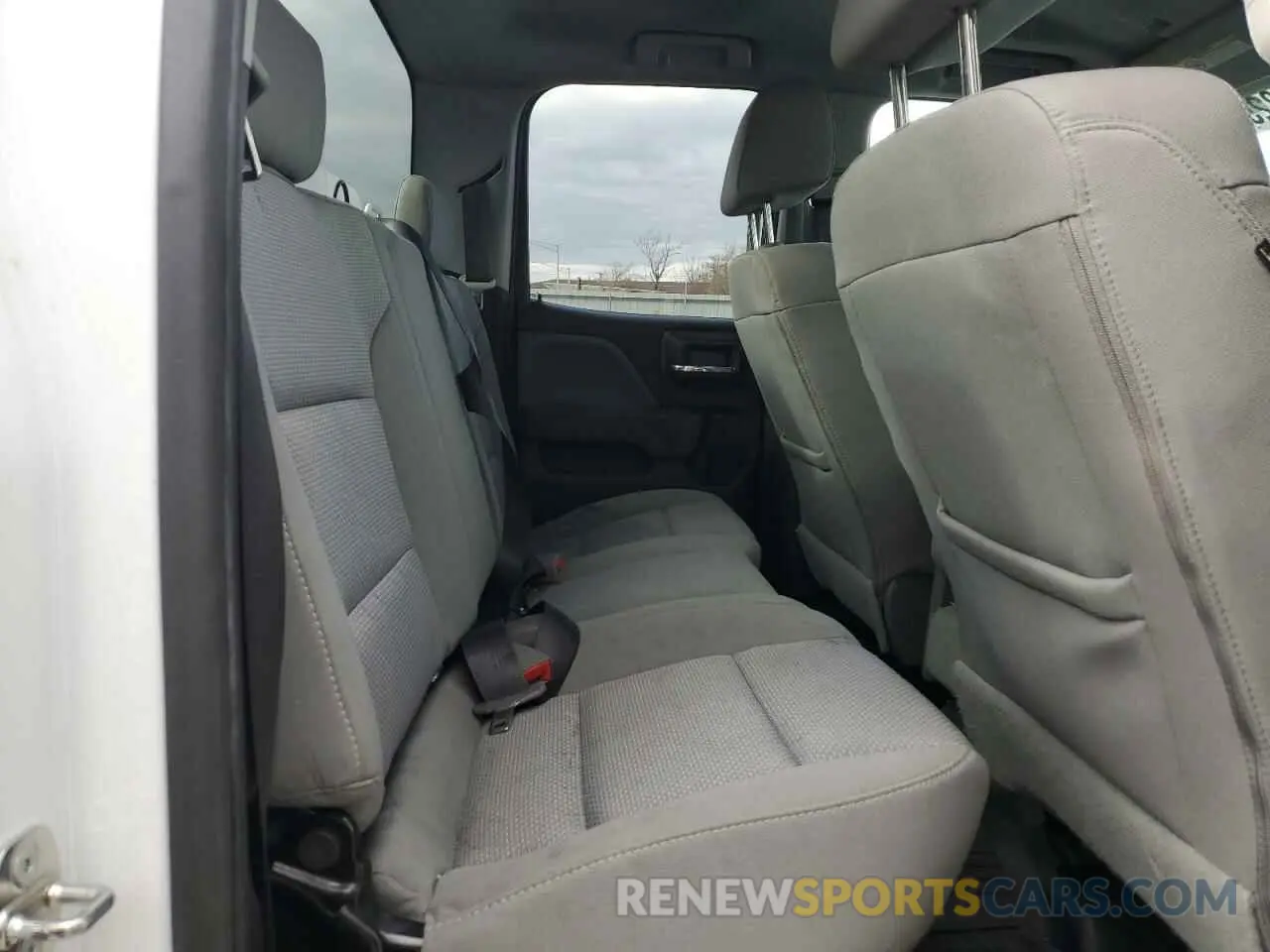 10 Photograph of a damaged car 2GC2KREG1K1168377 CHEVROLET ALL Models 2019