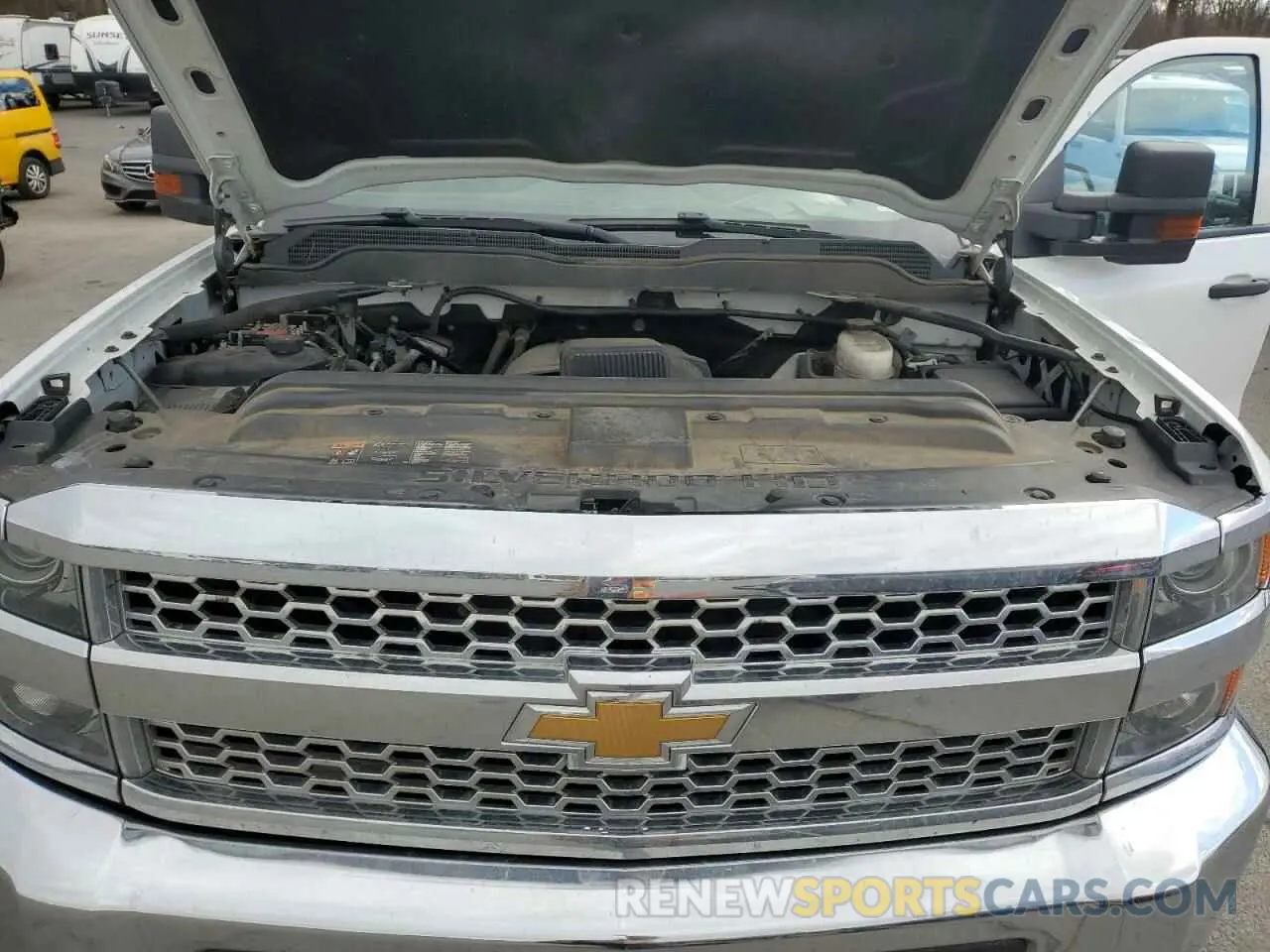 11 Photograph of a damaged car 2GC2KREG1K1168377 CHEVROLET ALL Models 2019