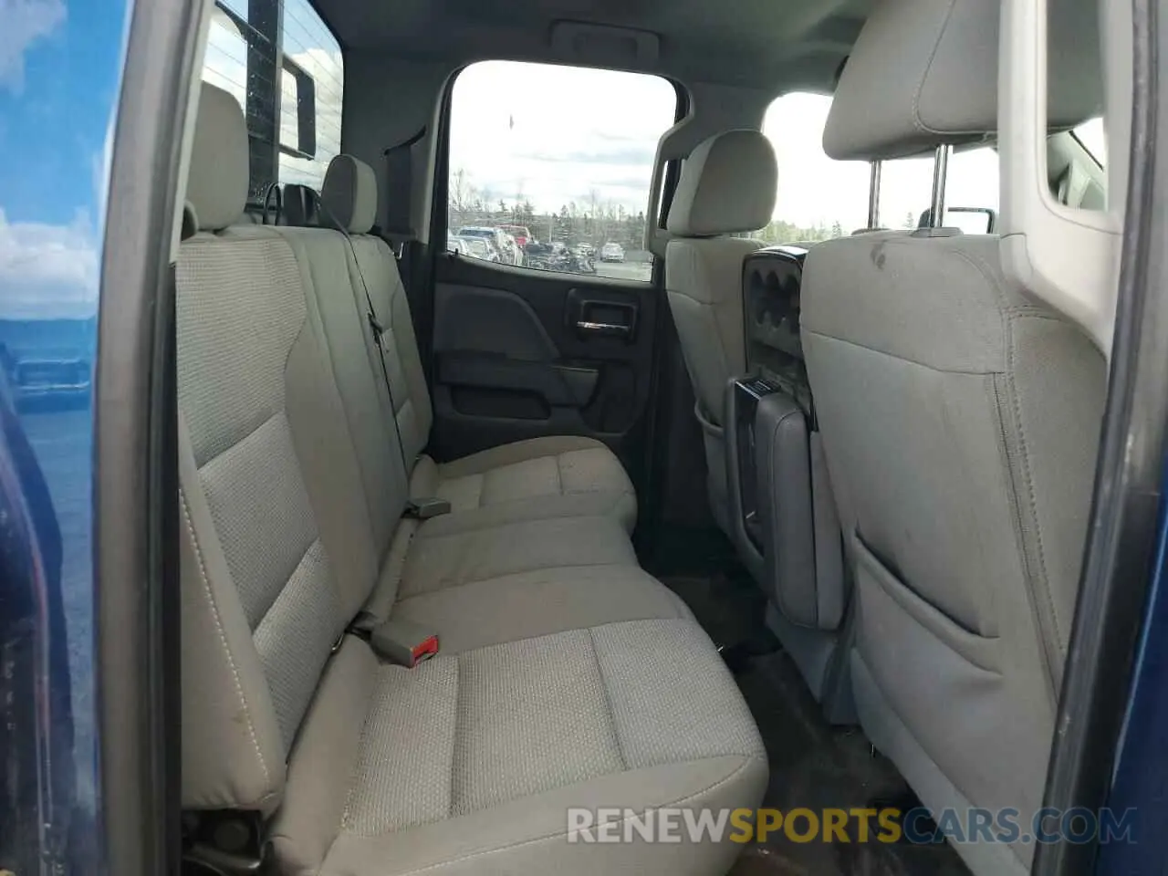 10 Photograph of a damaged car 2GC2KREG9K1121257 CHEVROLET ALL Models 2019