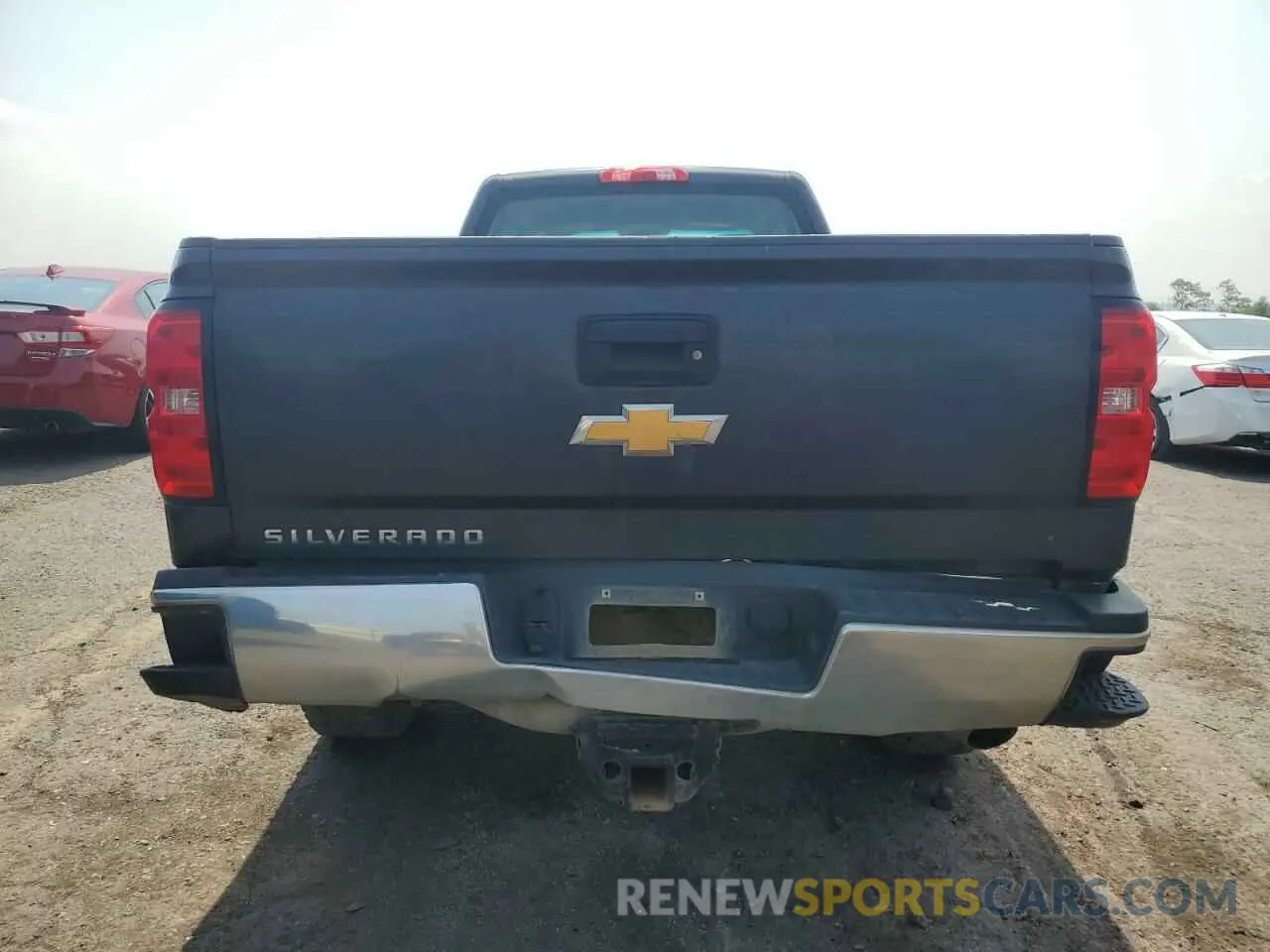 6 Photograph of a damaged car 2GC2KREG9K1181801 CHEVROLET ALL Models 2019