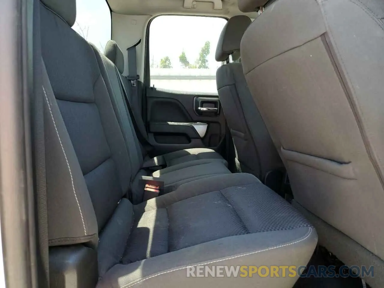 10 Фотография поврежденного автомобиля 2GCRCPEC3K1110235 CHEVROLET ALL Models 2019