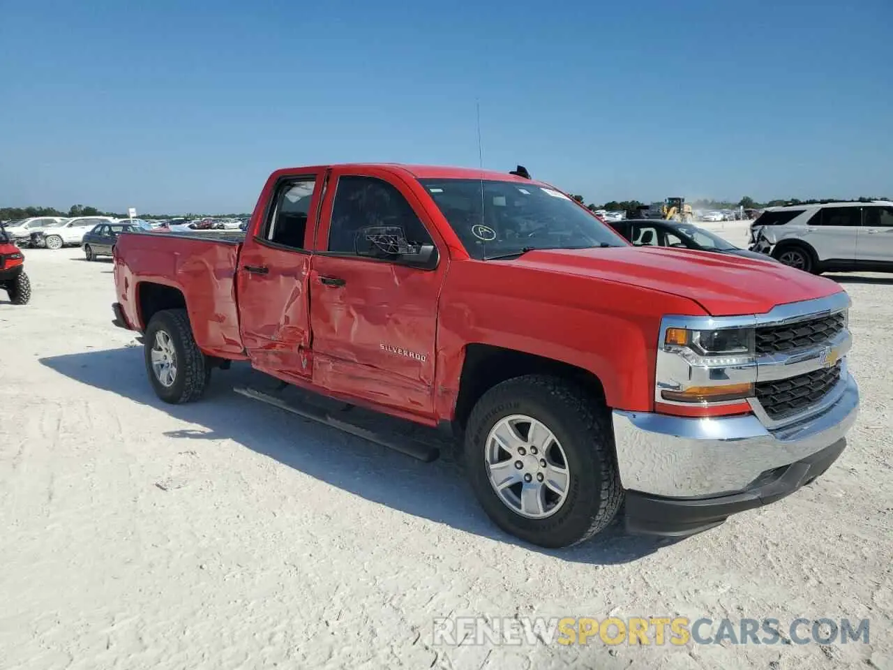 4 Фотография поврежденного автомобиля 2GCRCPEC4K1135452 CHEVROLET ALL Models 2019