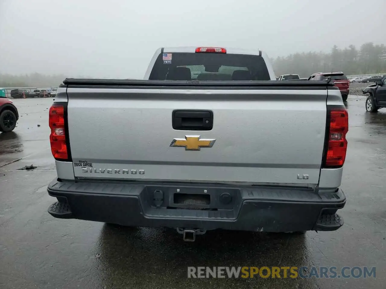 6 Photograph of a damaged car 2GCVKNEC7K1174137 CHEVROLET ALL Models 2019