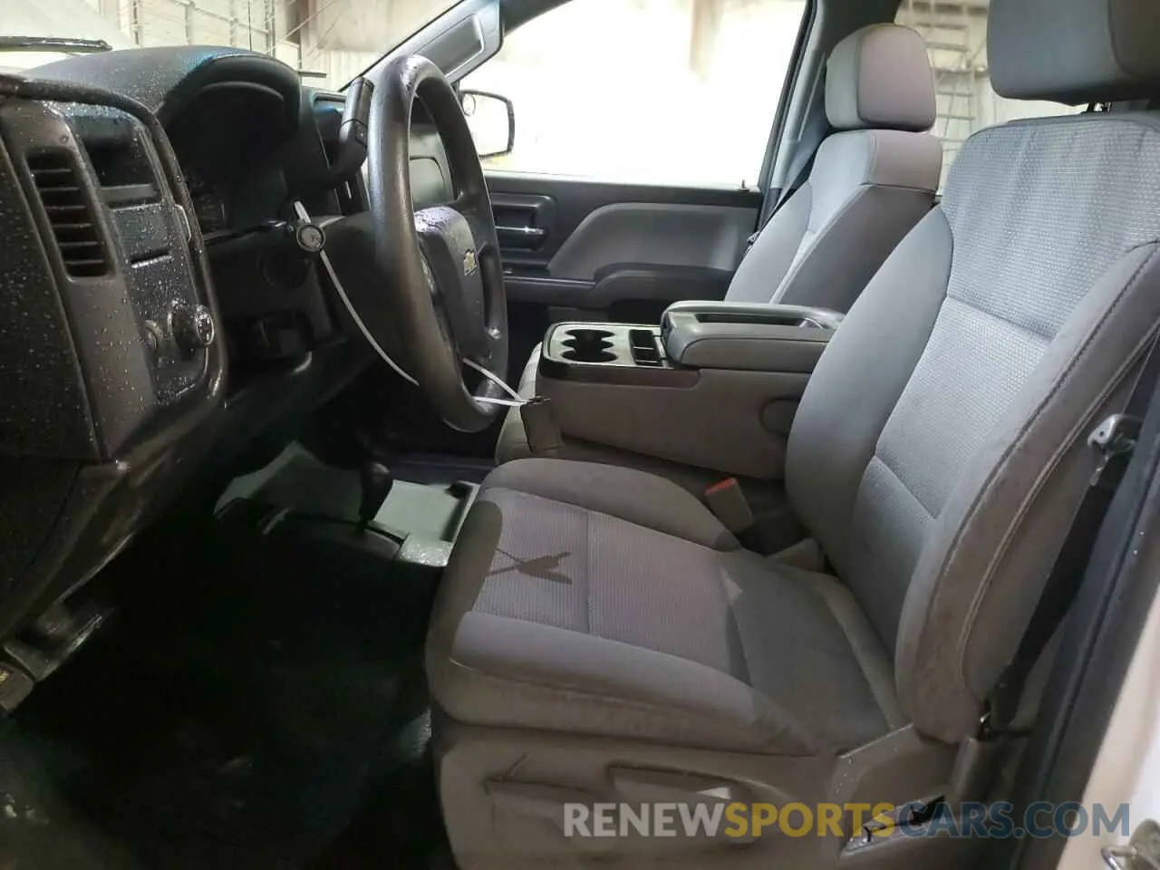 7 Photograph of a damaged car 2GCVKNECXK1169773 CHEVROLET ALL Models 2019