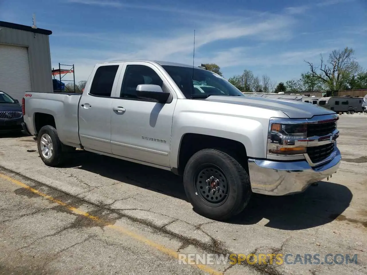 4 Фотография поврежденного автомобиля 2GCVKPEC3K1130809 CHEVROLET ALL Models 2019