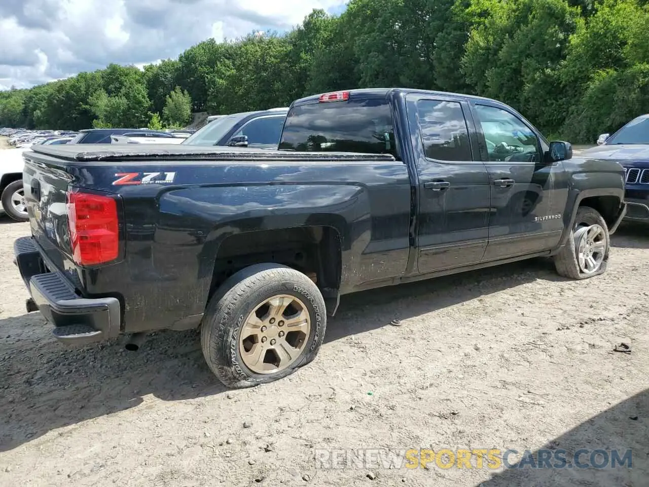3 Photograph of a damaged car 2GCVKPEC3K1214774 CHEVROLET ALL Models 2019