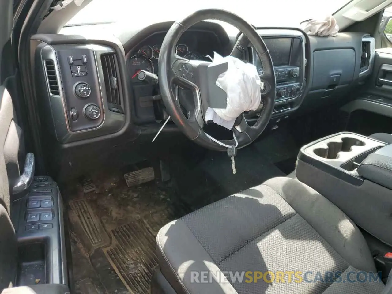 8 Photograph of a damaged car 2GCVKPEC3K1214774 CHEVROLET ALL Models 2019