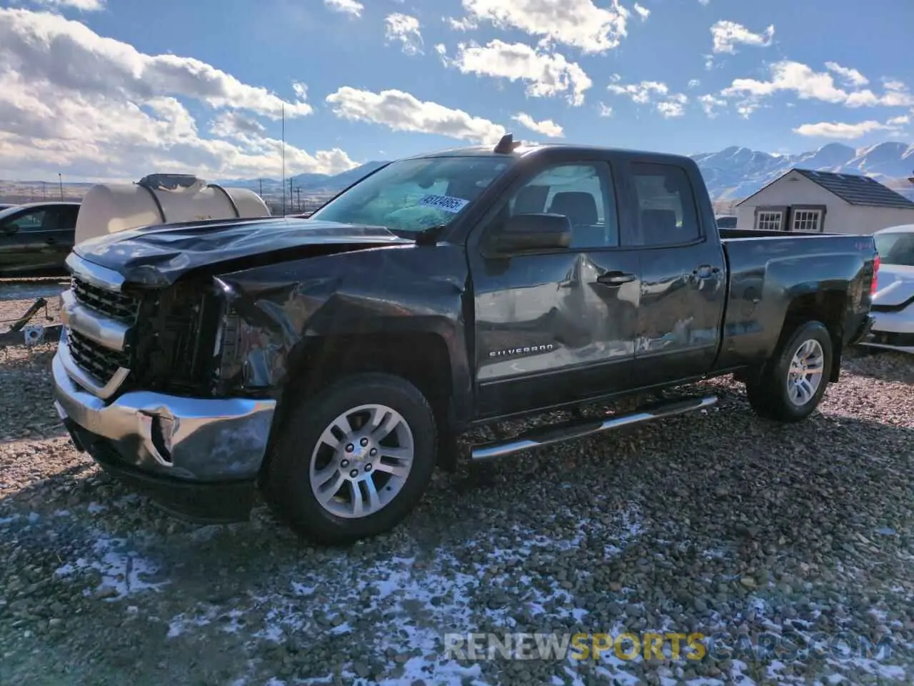 1 Photograph of a damaged car 2GCVKPEC6K1185996 CHEVROLET ALL Models 2019