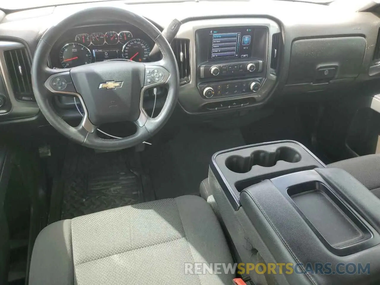 8 Photograph of a damaged car 2GCVKPEC7K1149069 CHEVROLET ALL Models 2019