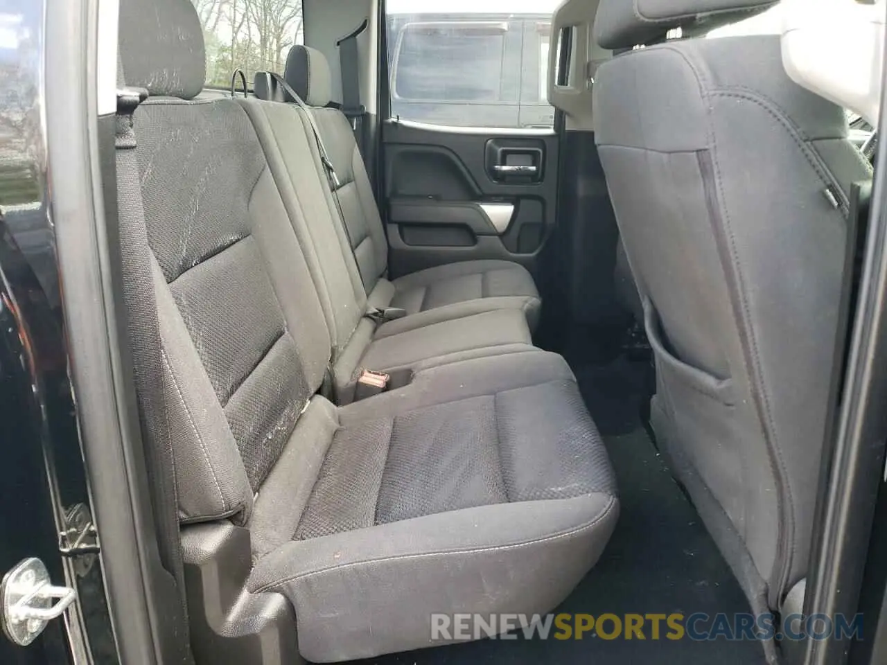 10 Photograph of a damaged car 2GCVKPEC7K1171668 CHEVROLET ALL Models 2019