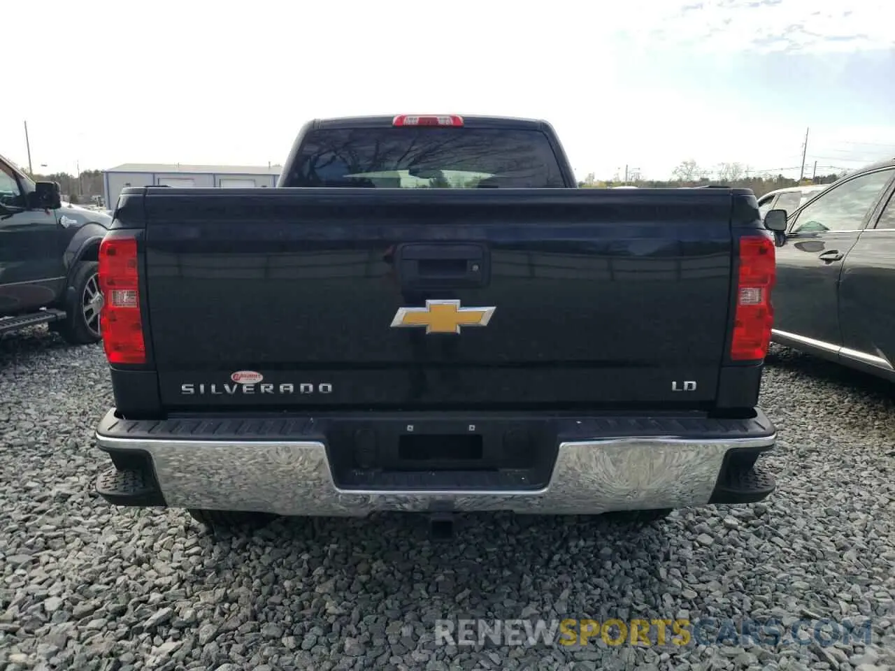 6 Photograph of a damaged car 2GCVKPEC7K1171668 CHEVROLET ALL Models 2019