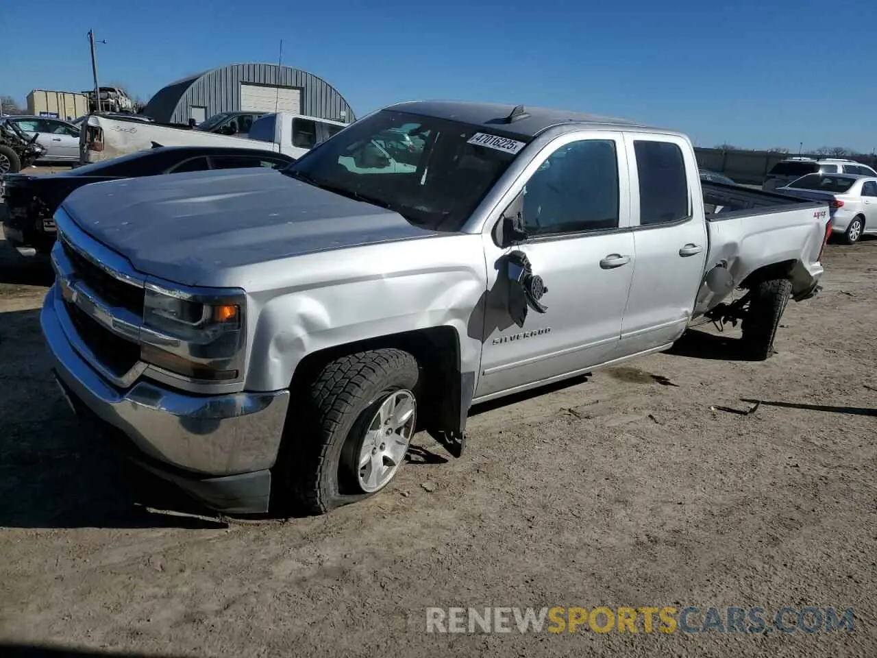1 Photograph of a damaged car 2GCVKPEC8K1143281 CHEVROLET ALL Models 2019