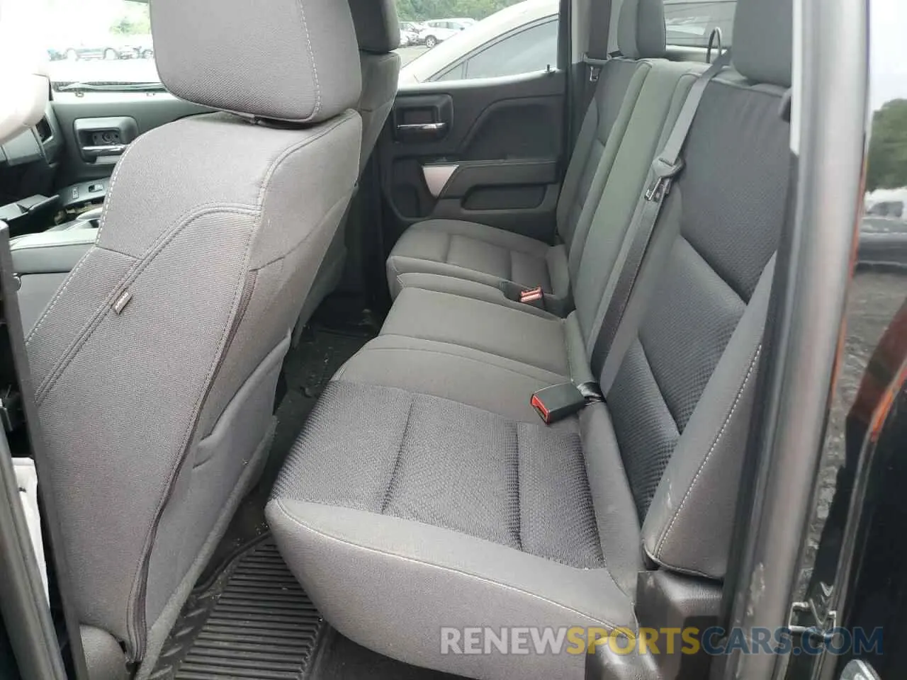 10 Photograph of a damaged car 2GCVKPECXK1100111 CHEVROLET ALL Models 2019