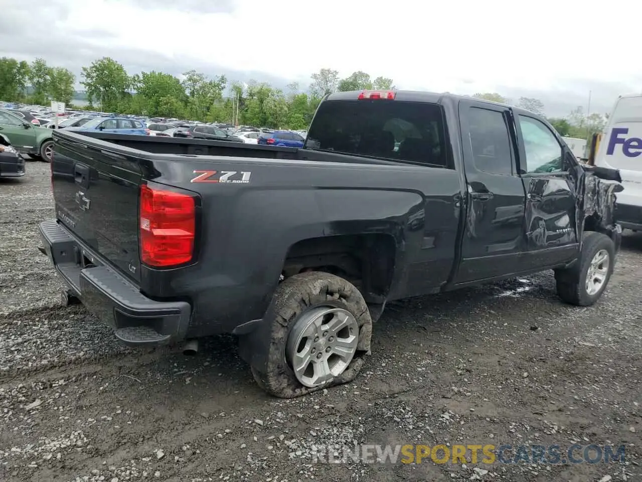 3 Photograph of a damaged car 2GCVKPECXK1100111 CHEVROLET ALL Models 2019