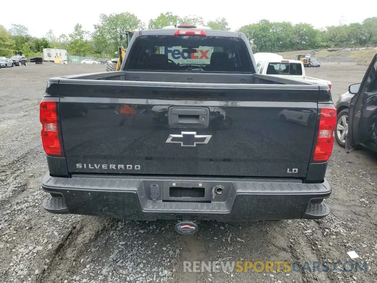 6 Photograph of a damaged car 2GCVKPECXK1100111 CHEVROLET ALL Models 2019