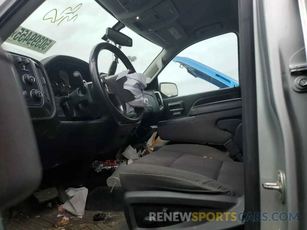 7 Photograph of a damaged car 2GCVKPECXK1101954 CHEVROLET ALL Models 2019