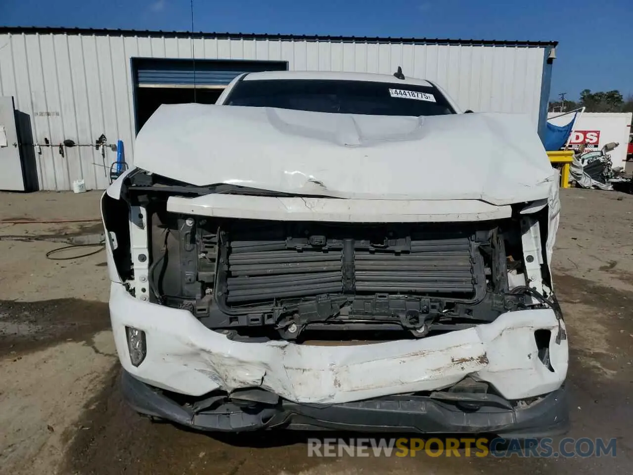 5 Photograph of a damaged car 2GCVKPECXK1235184 CHEVROLET ALL Models 2019