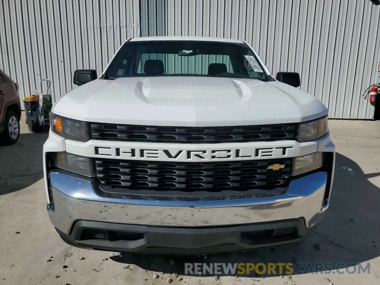 5 Photograph of a damaged car 3GCNWAEF0KG310588 CHEVROLET ALL Models 2019