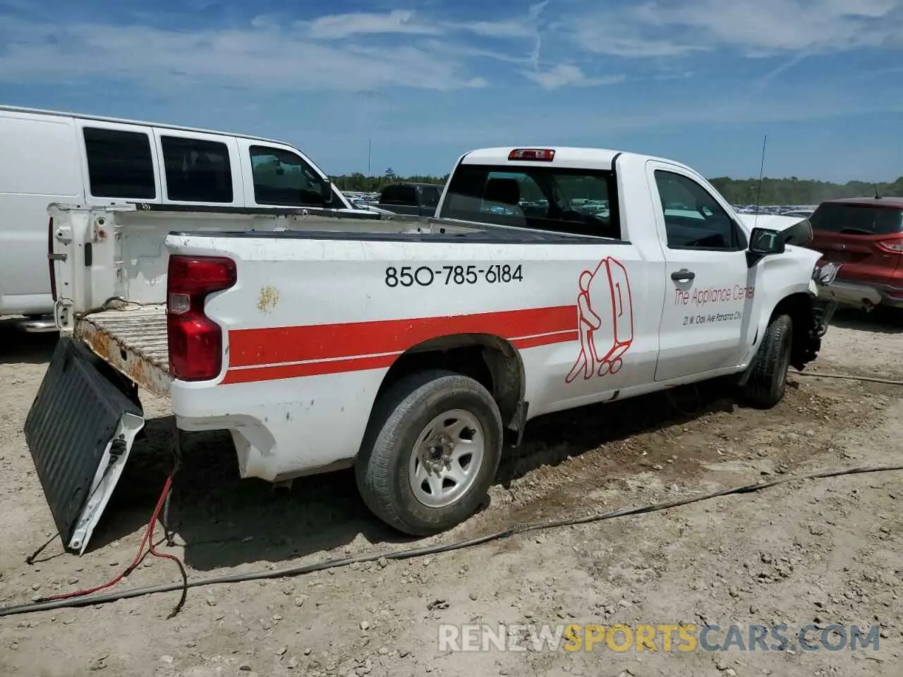 3 Photograph of a damaged car 3GCNWAEF1KG306470 CHEVROLET ALL Models 2019