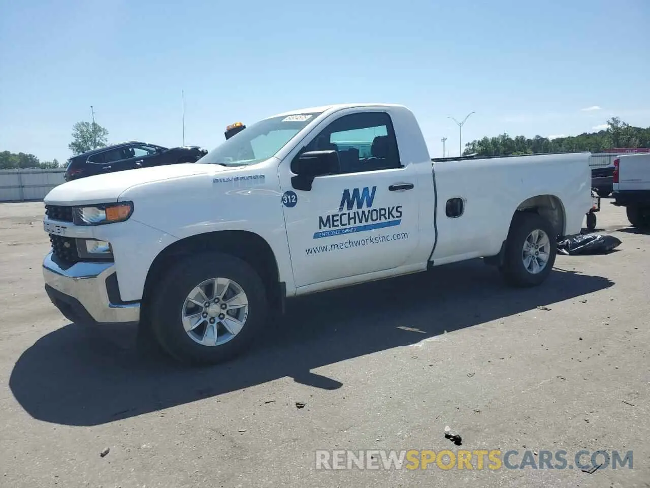 1 Photograph of a damaged car 3GCNWAEF5KG236519 CHEVROLET ALL Models 2019