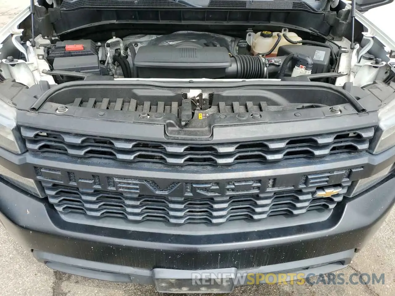 11 Photograph of a damaged car 3GCNWAEH5KG163704 CHEVROLET ALL Models 2019