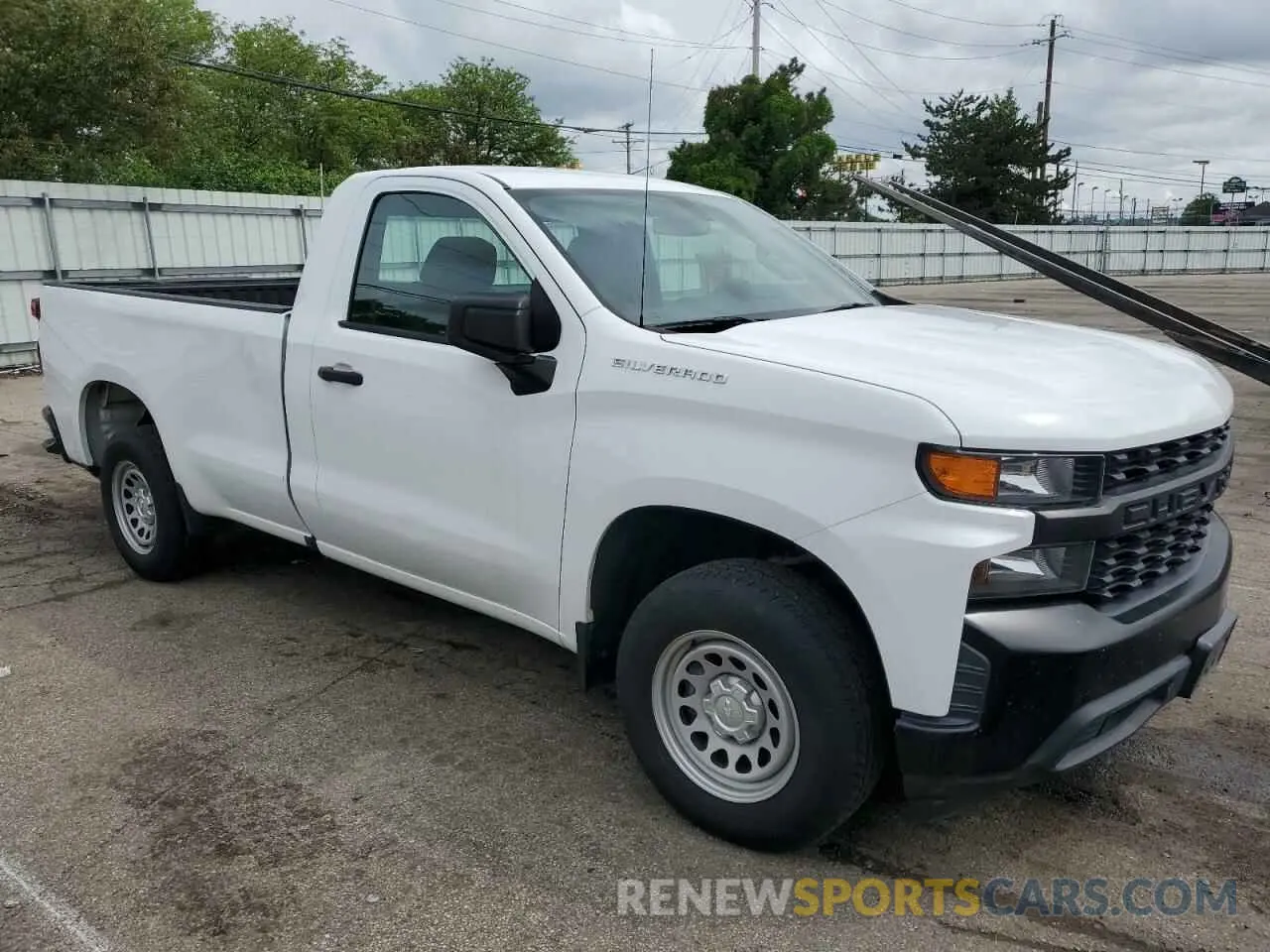 4 Photograph of a damaged car 3GCNWAEH5KG163704 CHEVROLET ALL Models 2019