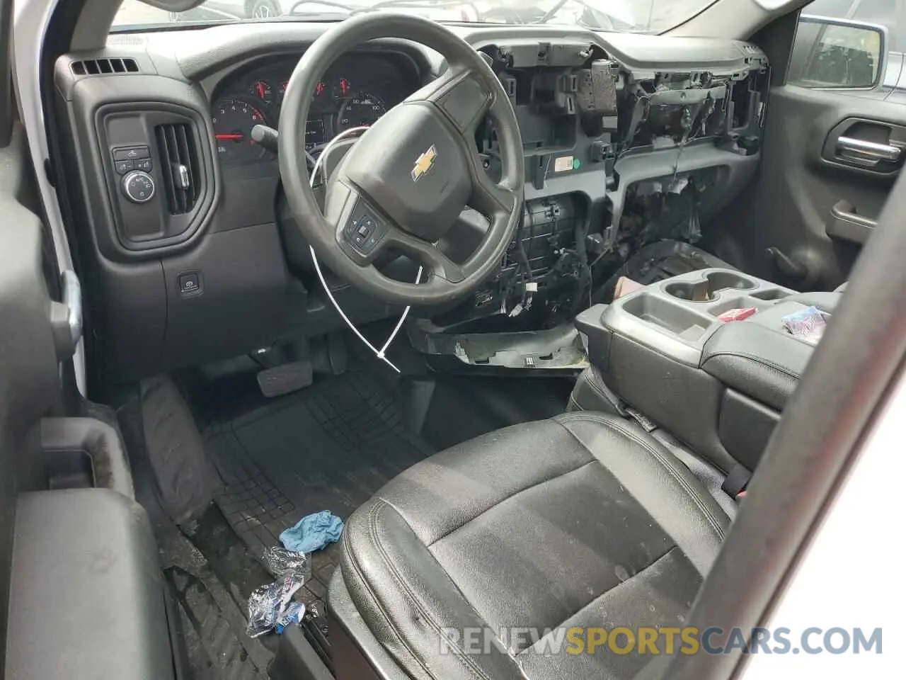 8 Photograph of a damaged car 3GCNWAEH5KG163704 CHEVROLET ALL Models 2019