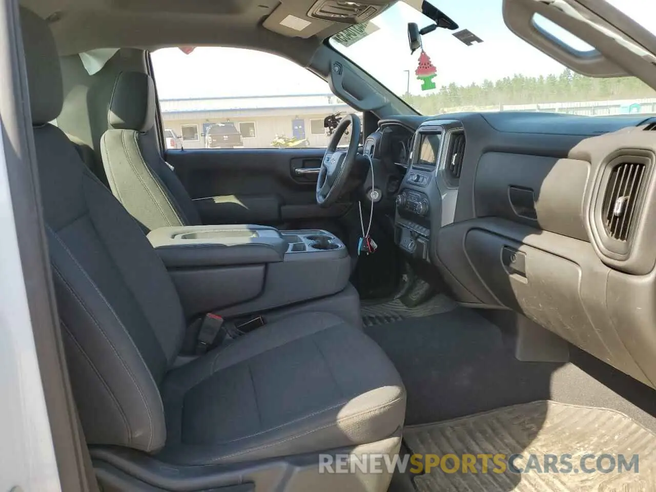 10 Photograph of a damaged car 3GCNWAEH6KG184125 CHEVROLET ALL Models 2019