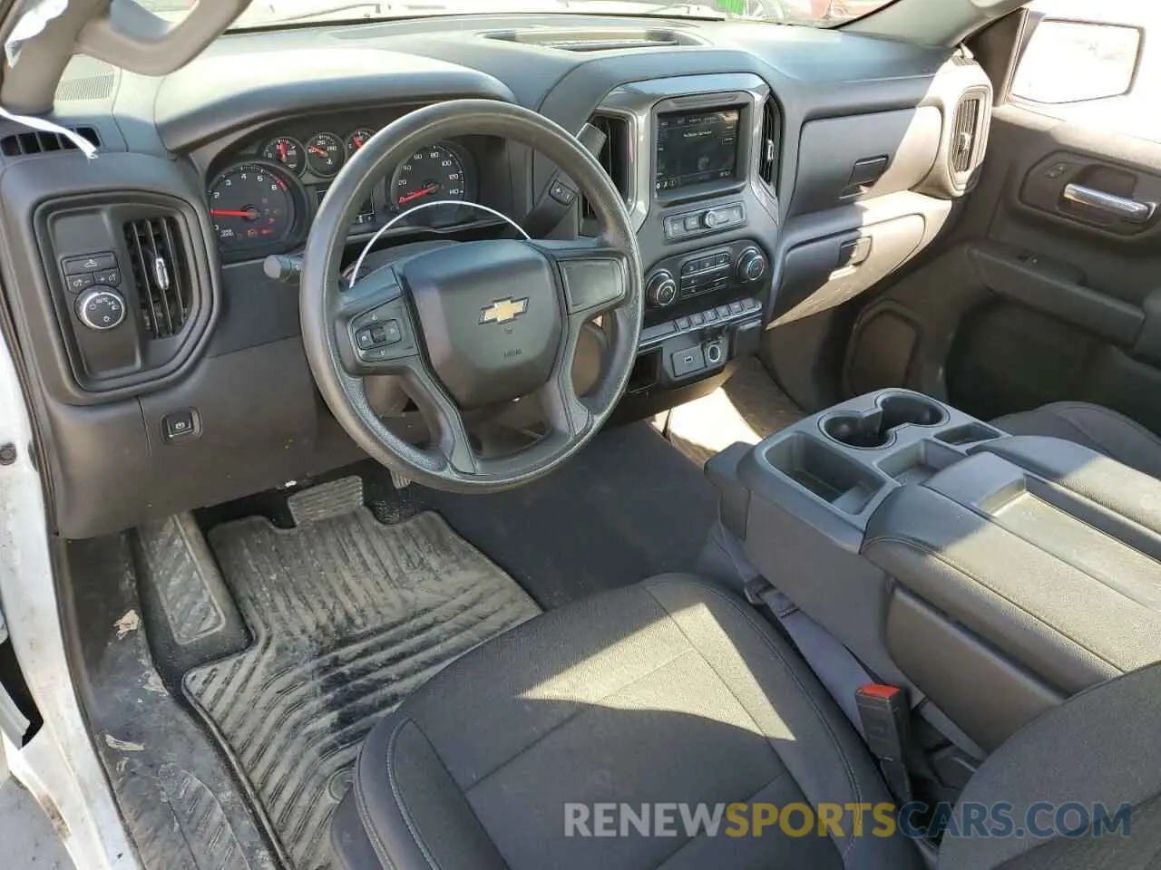 8 Photograph of a damaged car 3GCNWAEH6KG184125 CHEVROLET ALL Models 2019