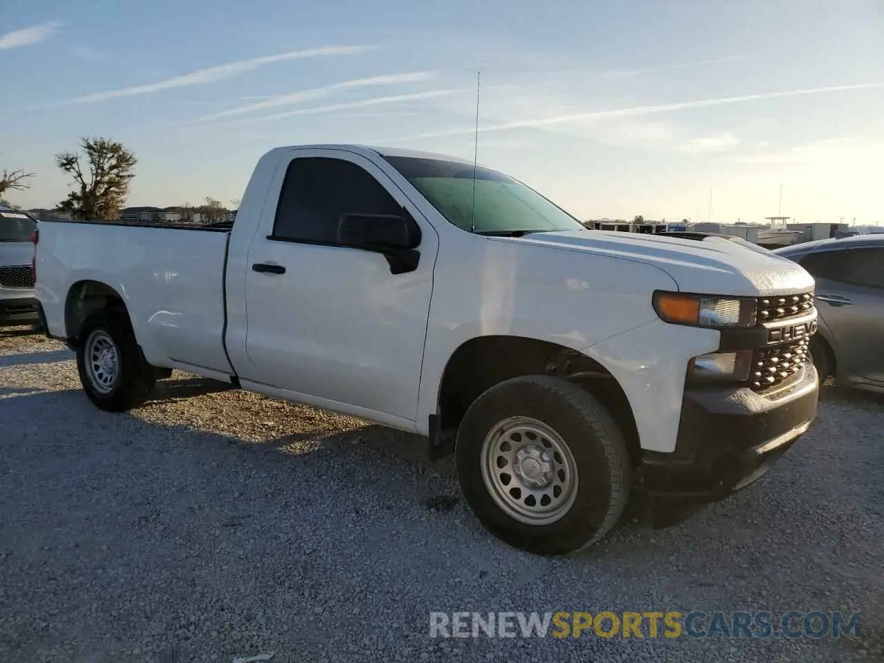 4 Photograph of a damaged car 3GCNWAEH8KG224608 CHEVROLET ALL Models 2019