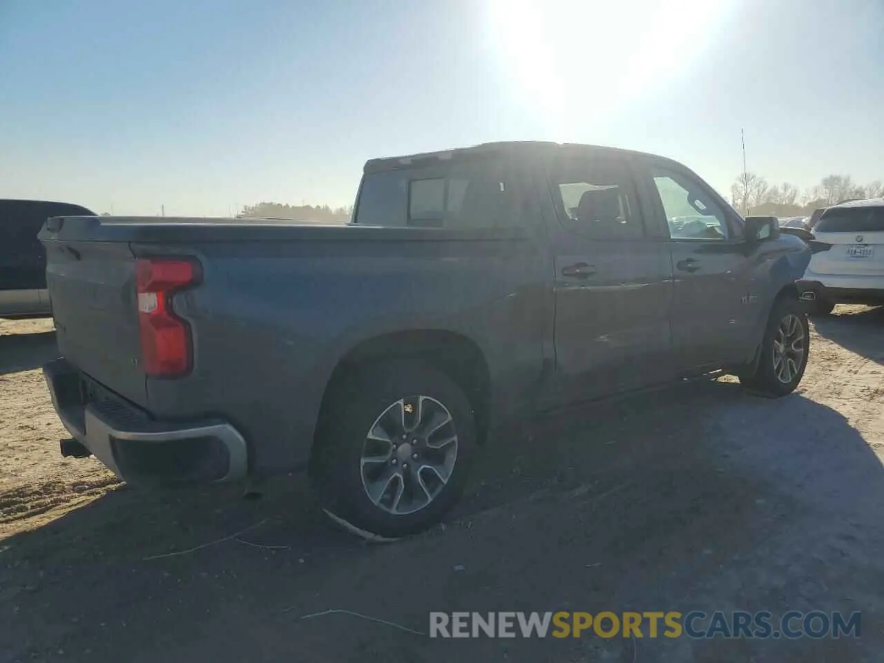 3 Фотография поврежденного автомобиля 3GCPWCED3KG258117 CHEVROLET ALL Models 2019