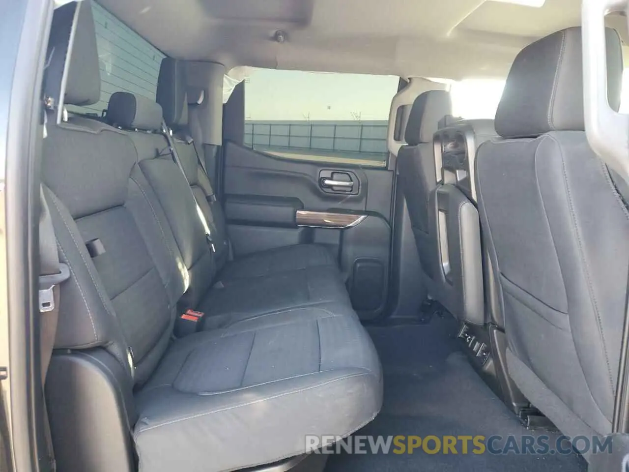 11 Фотография поврежденного автомобиля 3GCPWDED7KG292180 CHEVROLET All Models 2019