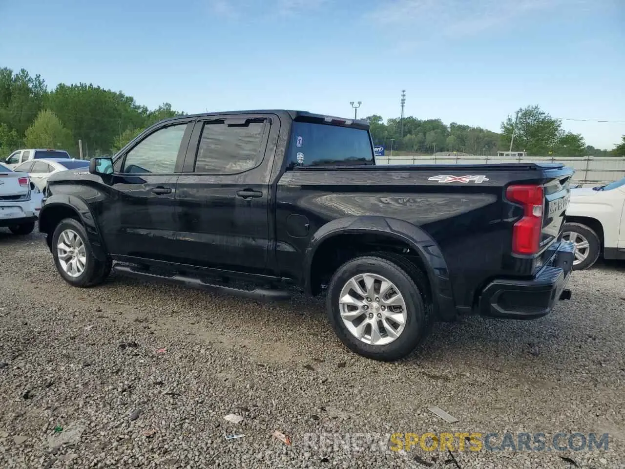 2 Фотография поврежденного автомобиля 3GCPYBEH1KG219324 CHEVROLET ALL Models 2019