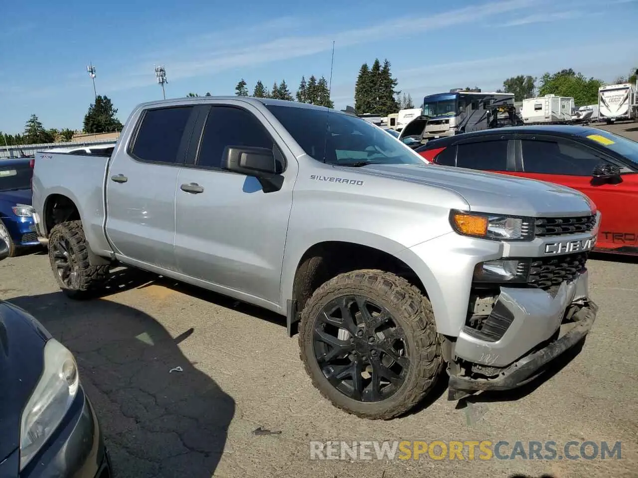 4 Фотография поврежденного автомобиля 3GCPYBEHXKG226272 CHEVROLET ALL Models 2019
