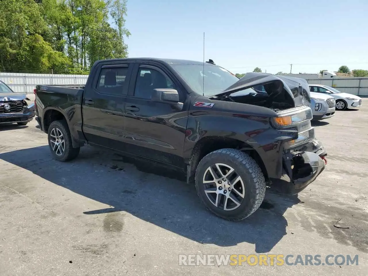 4 Фотография поврежденного автомобиля 3GCPYCEF6KG148917 CHEVROLET ALL Models 2019
