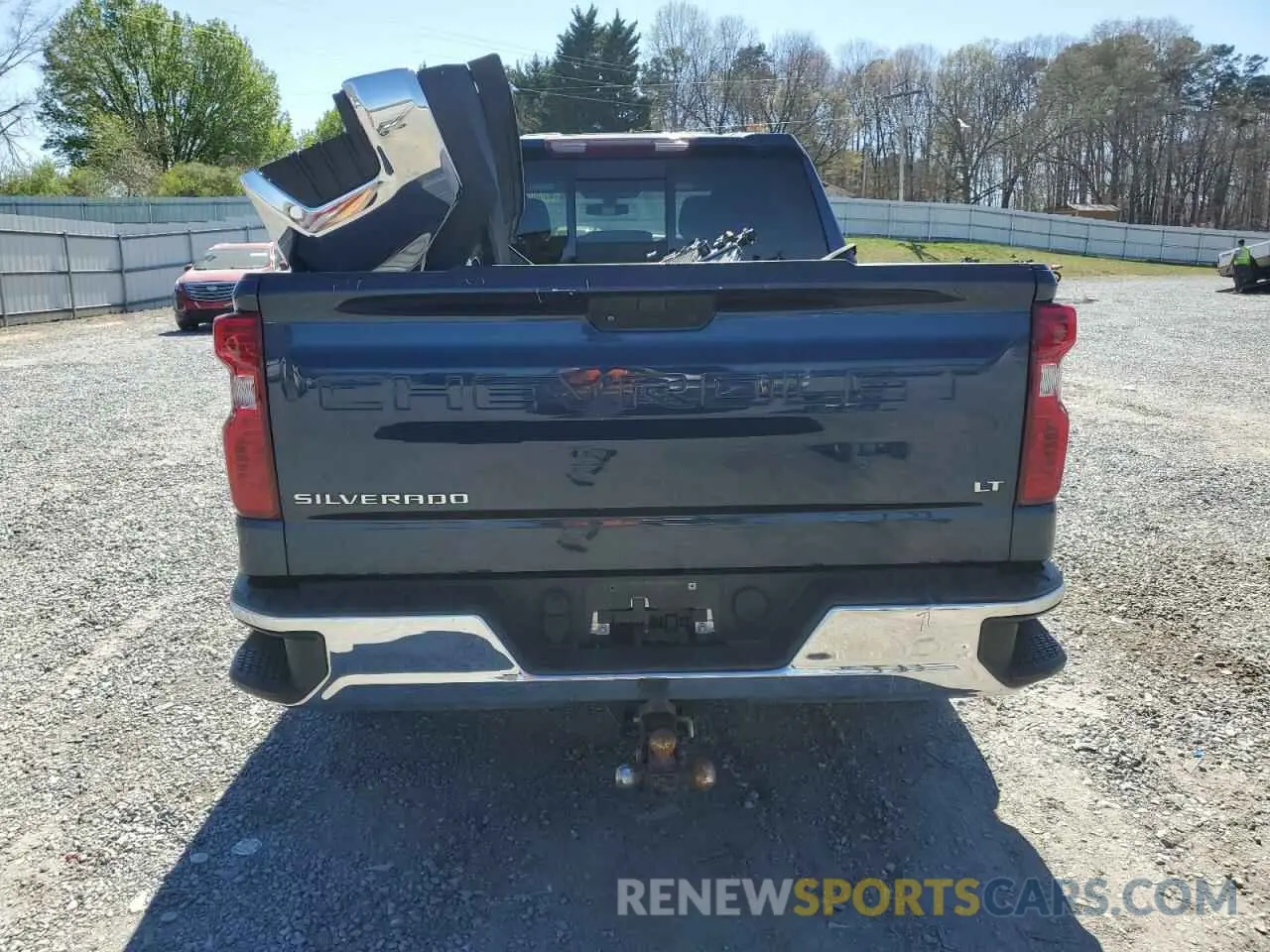 6 Photograph of a damaged car 3GCPYDEK2KG288613 CHEVROLET ALL Models 2019