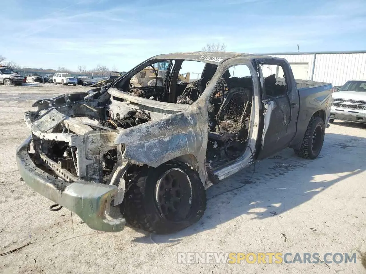 1 Photograph of a damaged car 3GCPYDEK5KG147535 CHEVROLET ALL Models 2019