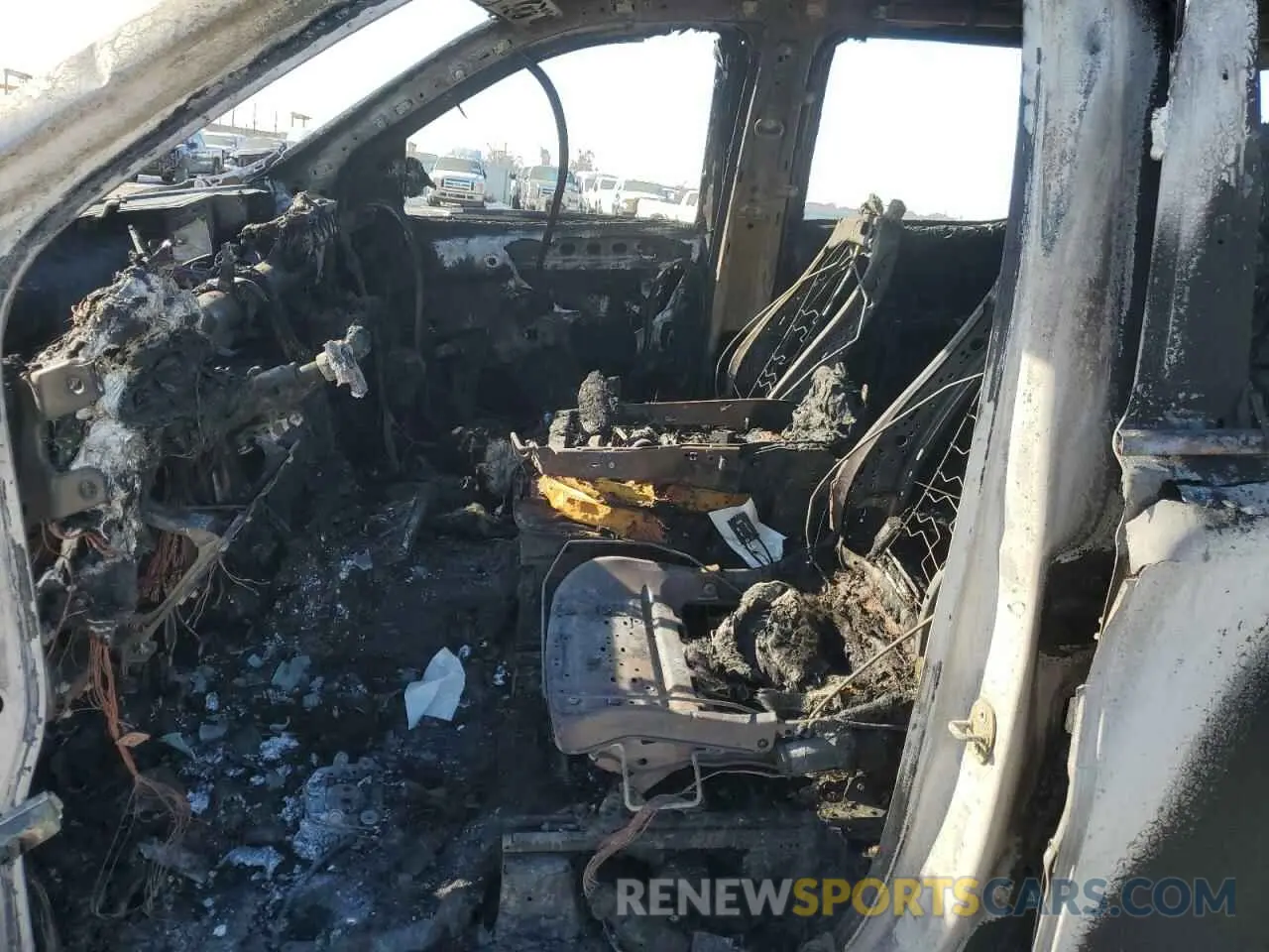 7 Photograph of a damaged car 3GCPYDEK5KG147535 CHEVROLET ALL Models 2019