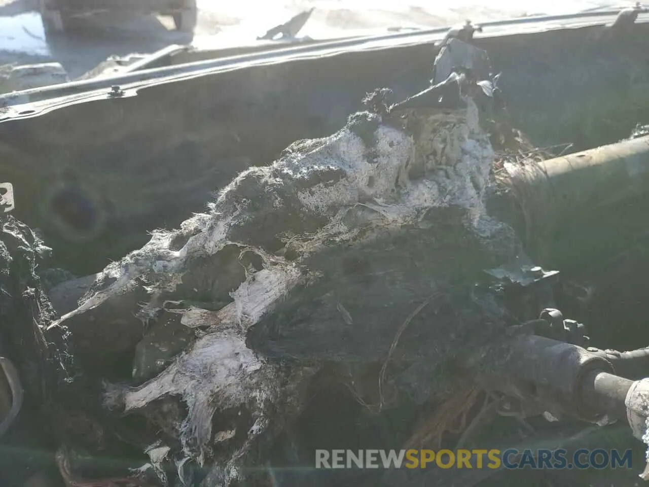 9 Photograph of a damaged car 3GCPYDEK5KG147535 CHEVROLET ALL Models 2019