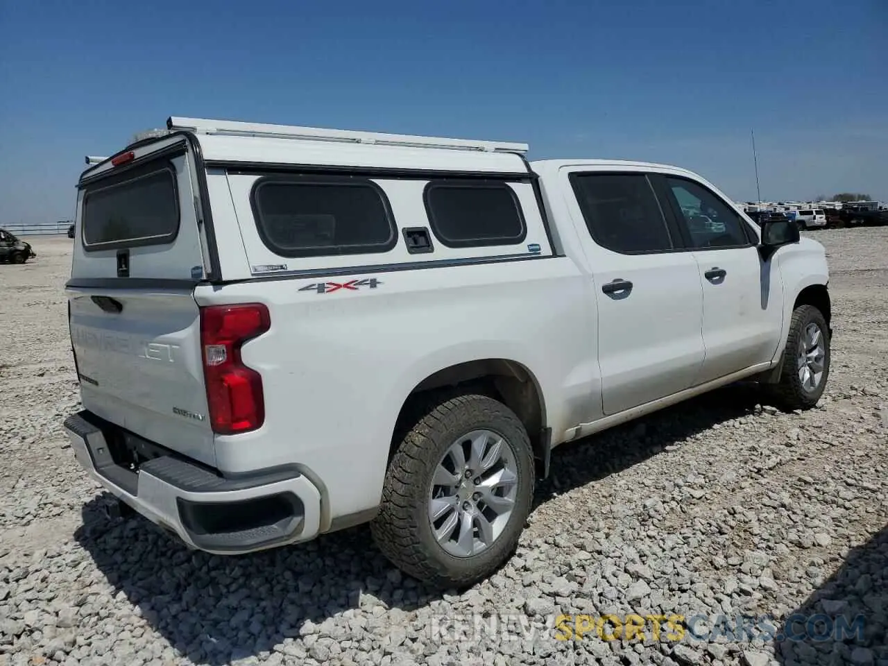 3 Фотография поврежденного автомобиля 3GCUYBEF9KG128349 CHEVROLET ALL Models 2019