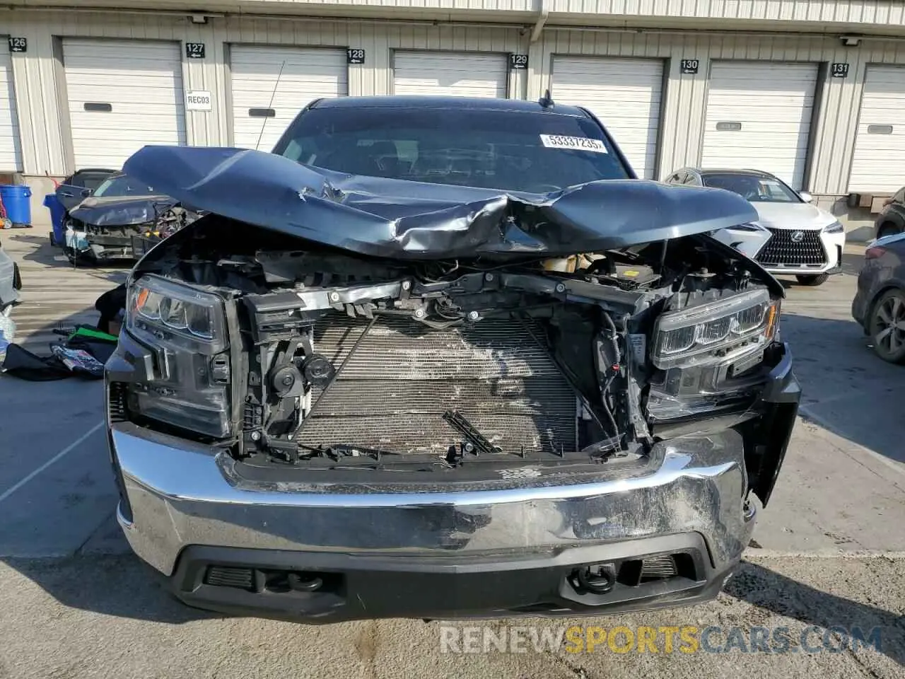 5 Photograph of a damaged car 3GCUYDED3KG163981 CHEVROLET ALL Models 2019