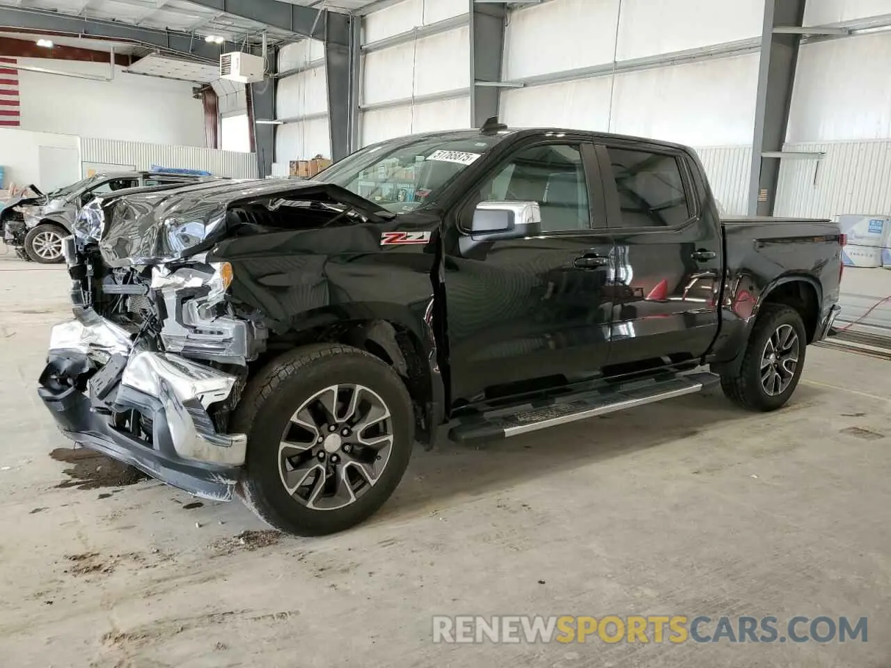 1 Photograph of a damaged car 3GCUYDED5KG193371 CHEVROLET ALL Models 2019