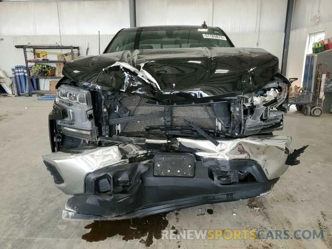 5 Photograph of a damaged car 3GCUYDED5KG193371 CHEVROLET ALL Models 2019