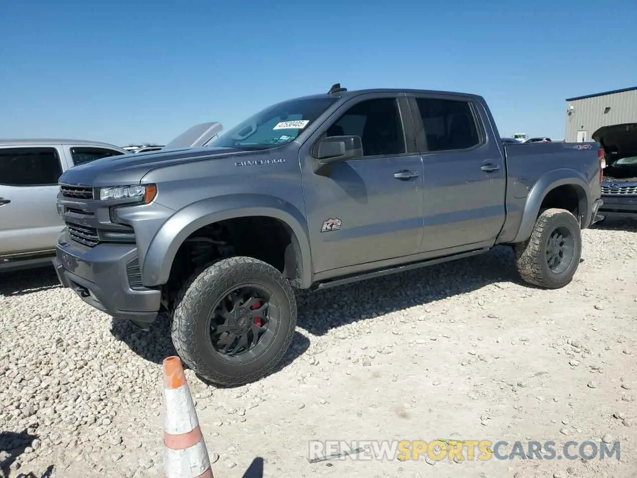 1 Фотография поврежденного автомобиля 3GCUYEED3KG272947 CHEVROLET ALL Models 2019