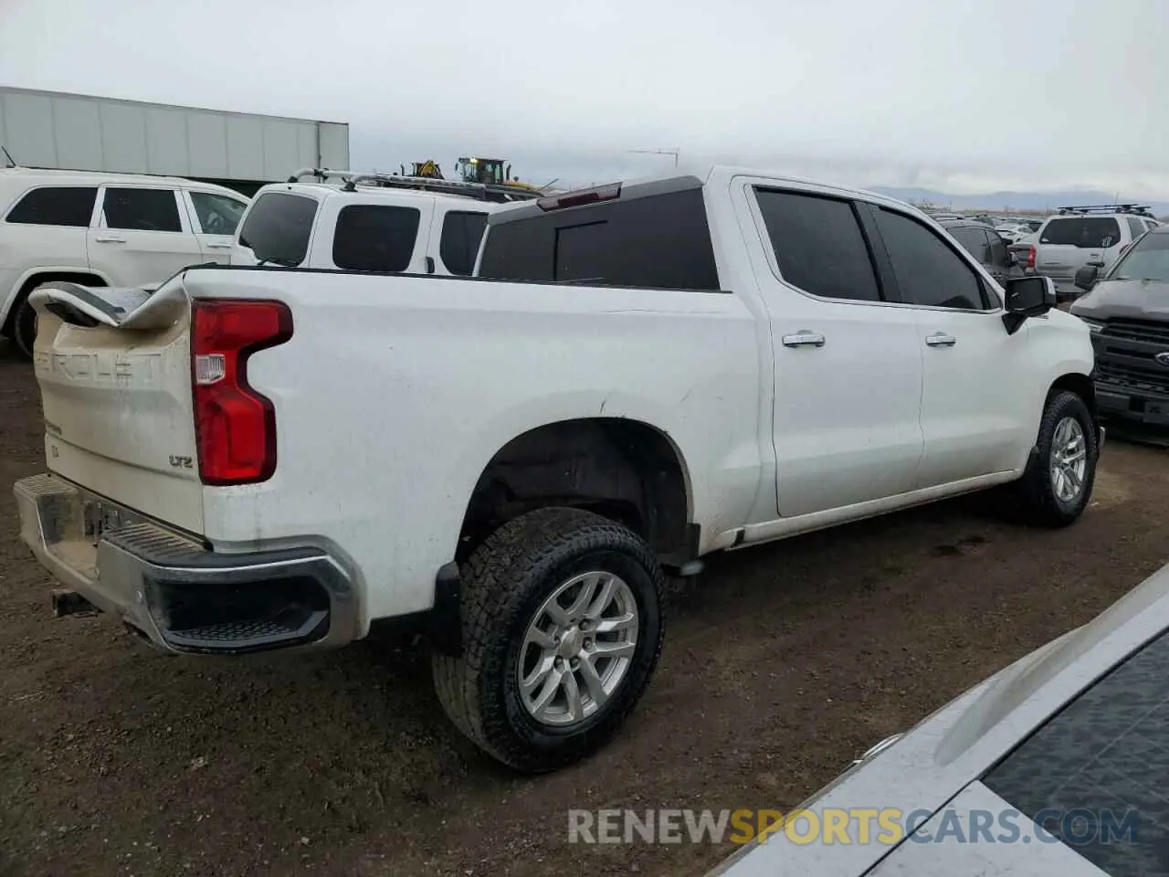 3 Фотография поврежденного автомобиля 3GCUYGED1KG138840 CHEVROLET ALL Models 2019