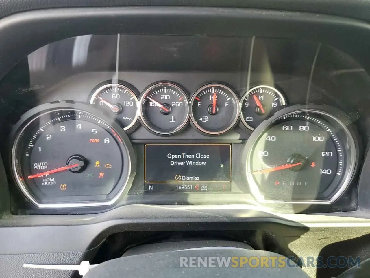 9 Фотография поврежденного автомобиля 3GCUYGEL0KG277722 CHEVROLET ALL Models 2019