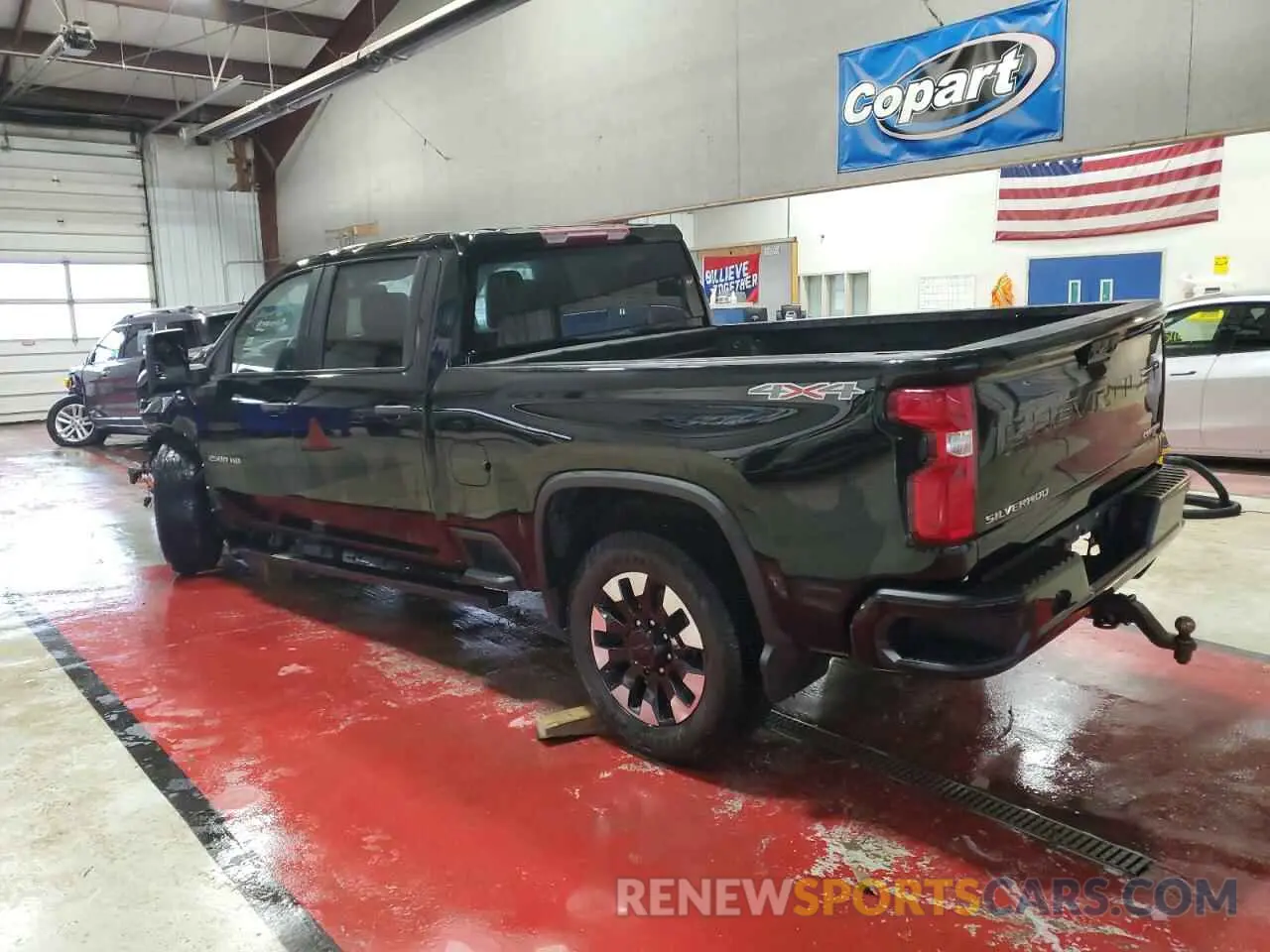 2 Фотография поврежденного автомобиля 1GC1YME70LF246817 CHEVROLET ALL Models 2020