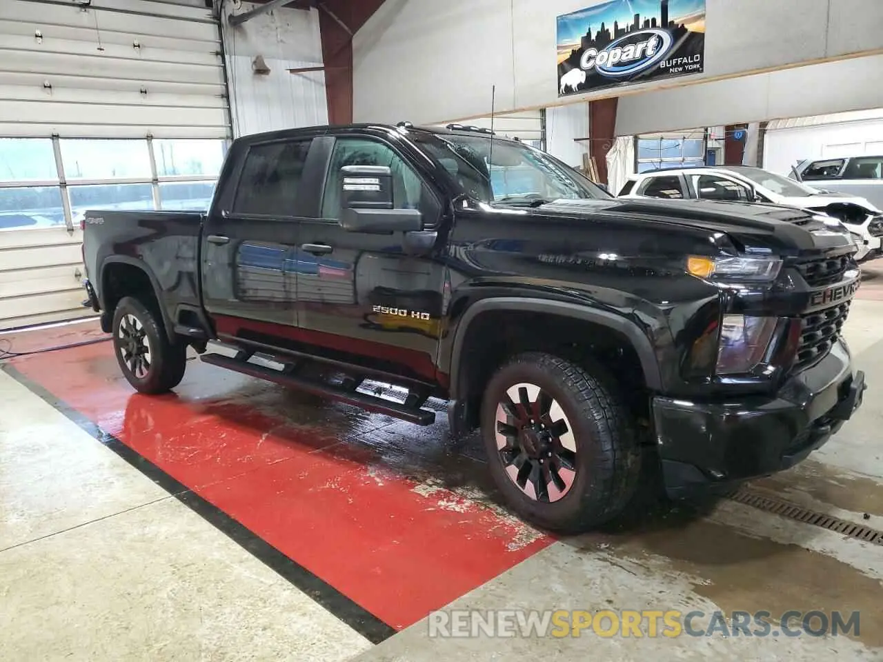4 Фотография поврежденного автомобиля 1GC1YME70LF246817 CHEVROLET ALL Models 2020