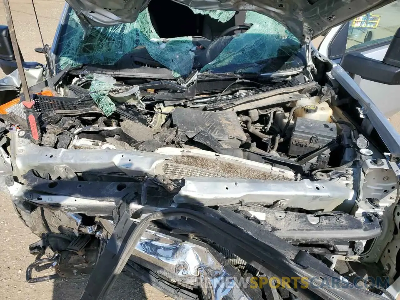 11 Фотография поврежденного автомобиля 1GC1YNE77LF314276 CHEVROLET ALL Models 2020